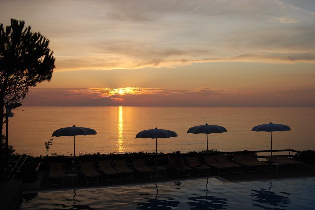 Grand Hotel San Pietro Palinuro Bagian luar foto